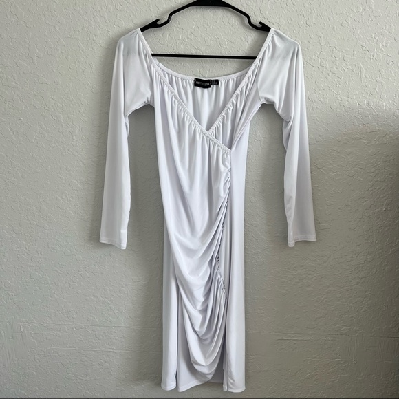 White of the shoulder bodycon dress - Picture 3 of 4